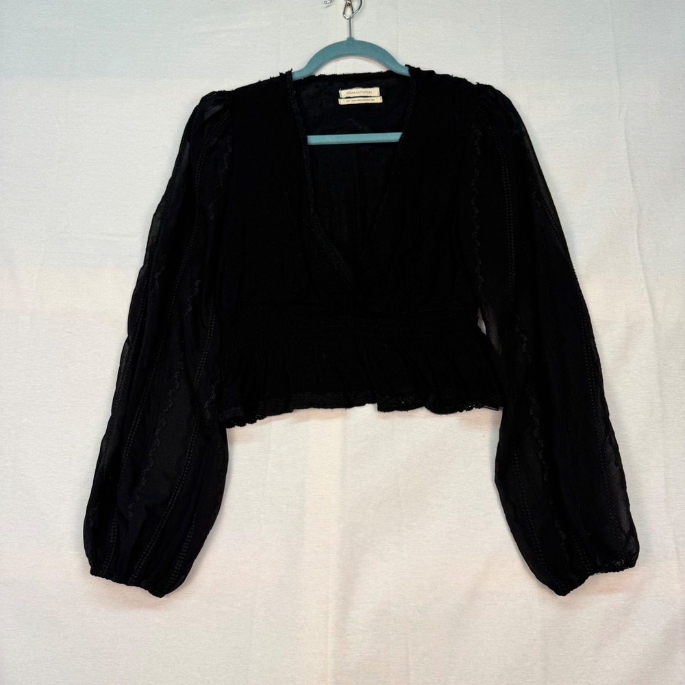 Urban Outfitters Black Clip Dot Smocked Waist V-Neck Cropped Blouse Small